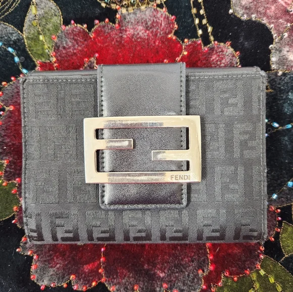 Fendi Wallet - Picture 13 of 13